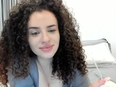 Brook ♡ https://fansly.com/leam_cost/