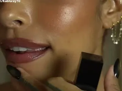 https://onlyfans.com/kaligray10