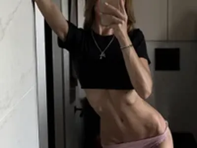 -AngelAri-