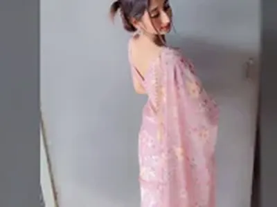 Colleage_Teen