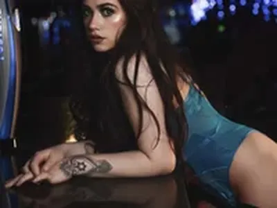 ValenciaTheVixenXX